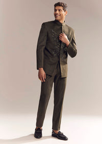 green-velvet-jodhpuri-suit-for-men-with-cutdana-and-moti-embroidery-sg333179-1