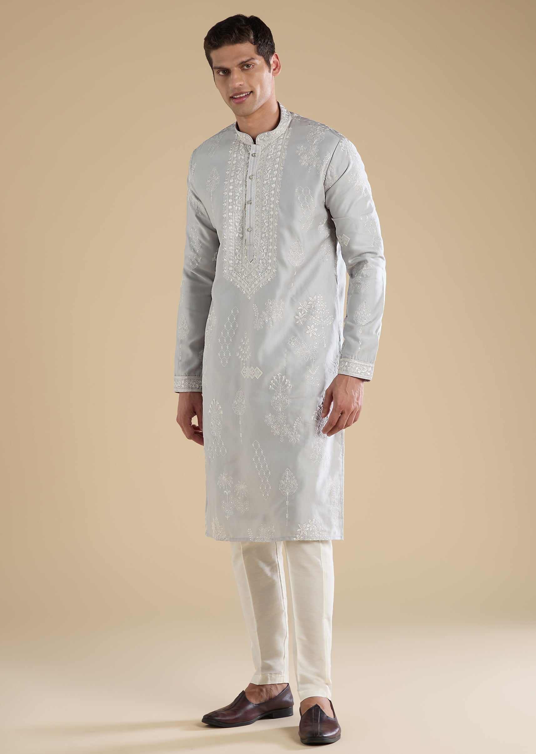 grey-embellished-kurta-set-with-pants-sg369761-1 01f4f7af-24b2-4b28-8a8d-ac917cacf83c