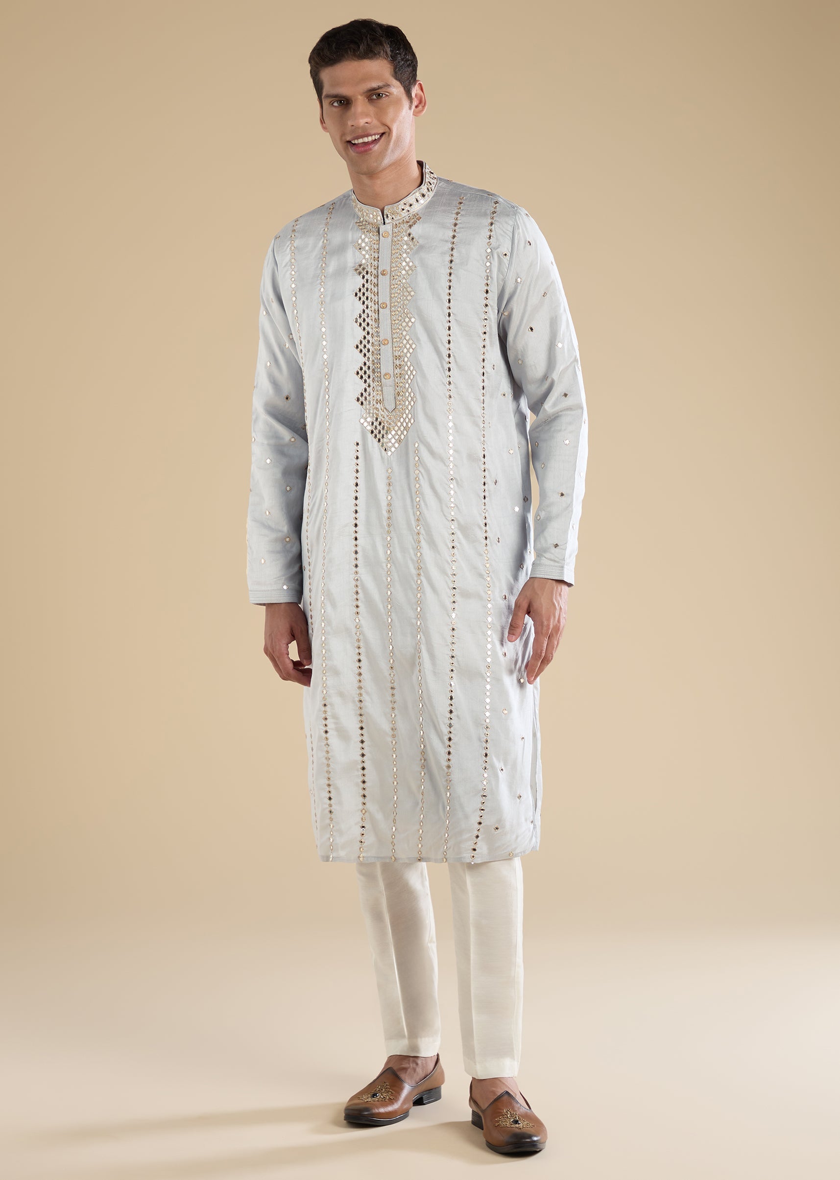 grey-embroidered-kurta-set-sg376852-1 3bd25713-0da4-42b3-bb98-9088d1ab4c22