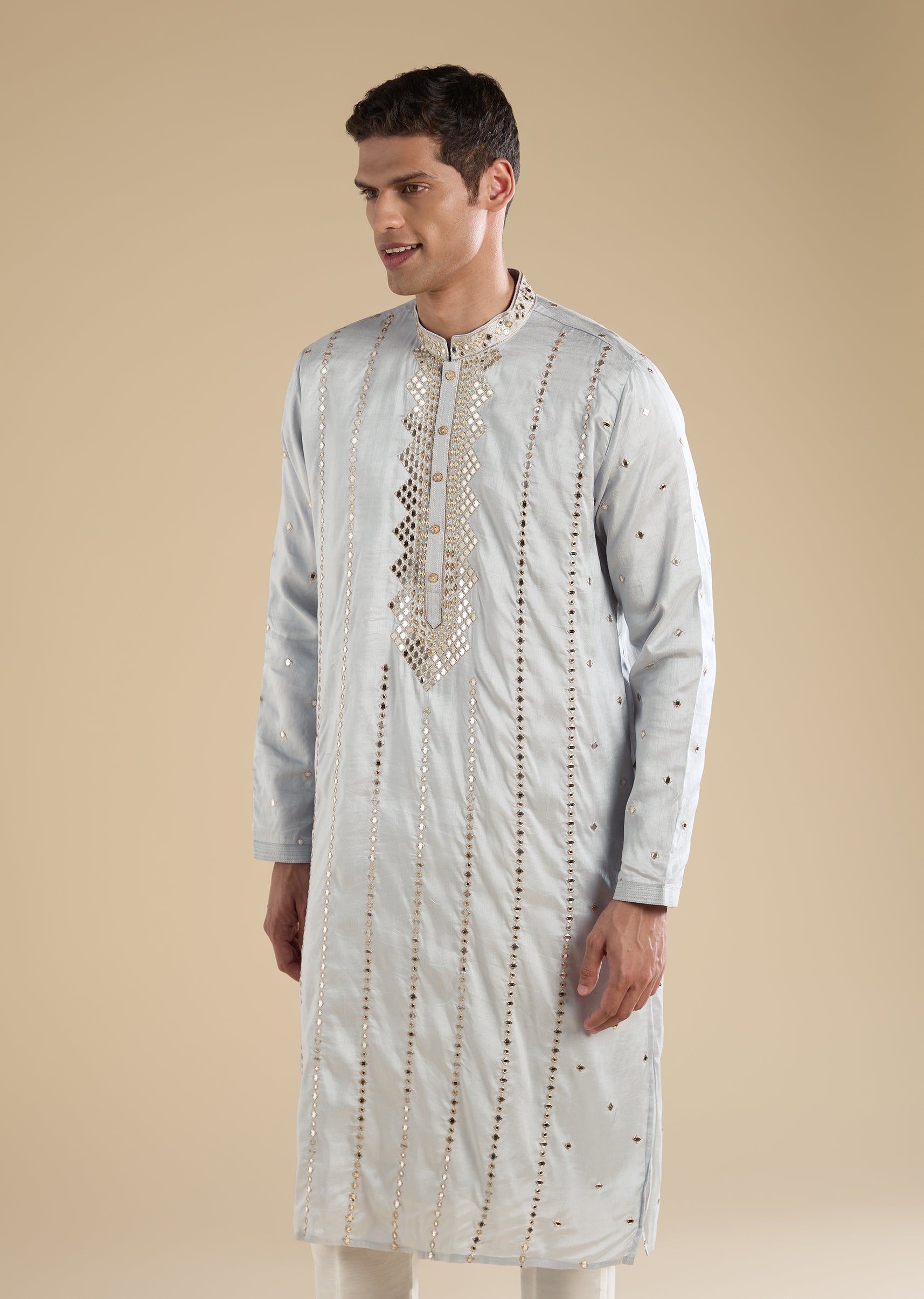 grey-embroidered-kurta-set-sg376852-4 570d4ab6-0b7e-401c-b2fe-fa128e53f88f