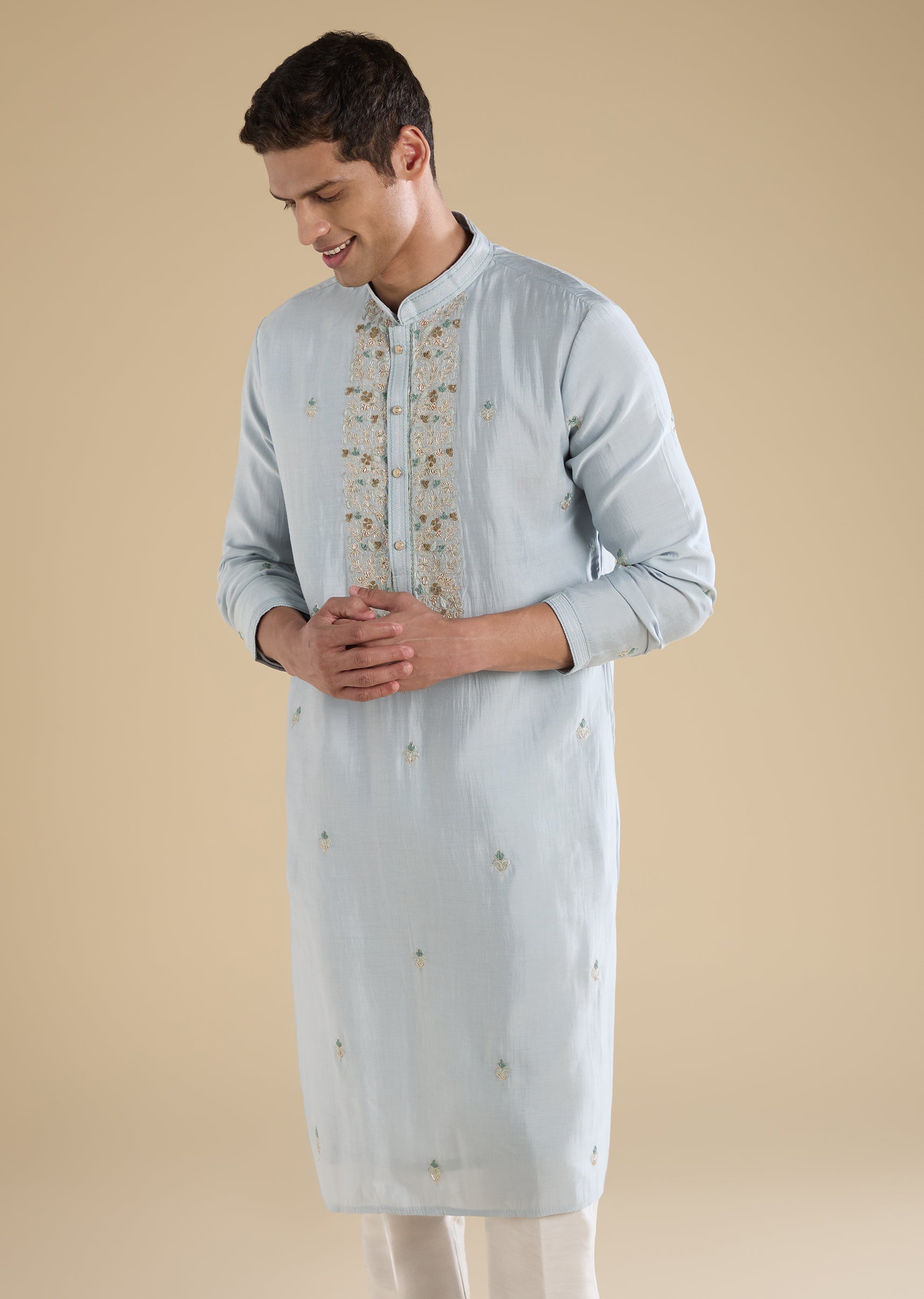 grey-kurta-set-with-pants-sg378724-4 5d7c2689-6293-411a-8da4-b81e04f14185