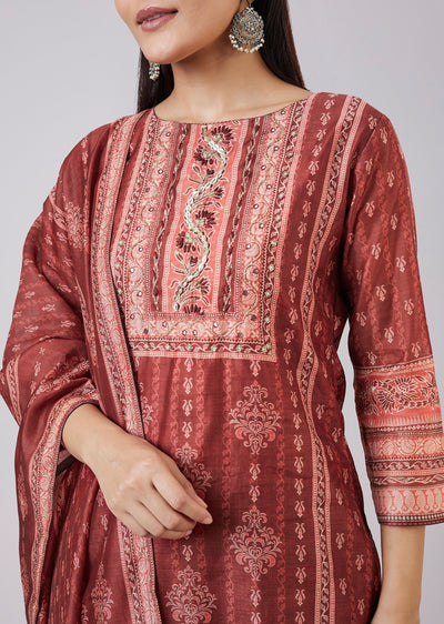 Maroon Chanderi Kurta Set With Sequins Detailing