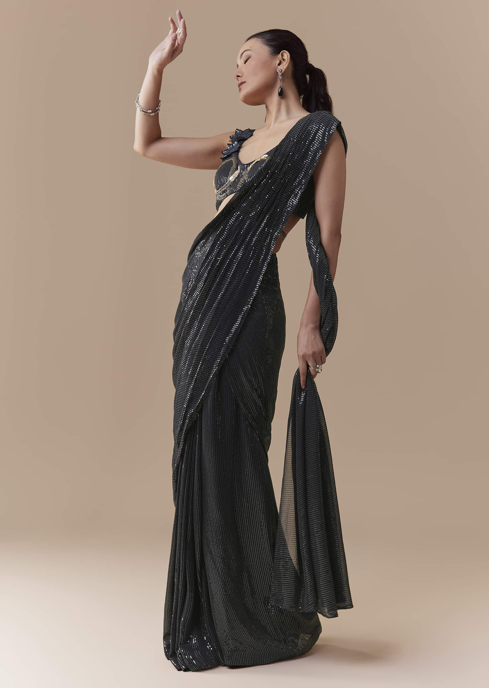 midnight-blue-pre-pleated-saree-with-sequins-blouse-sg324850-1