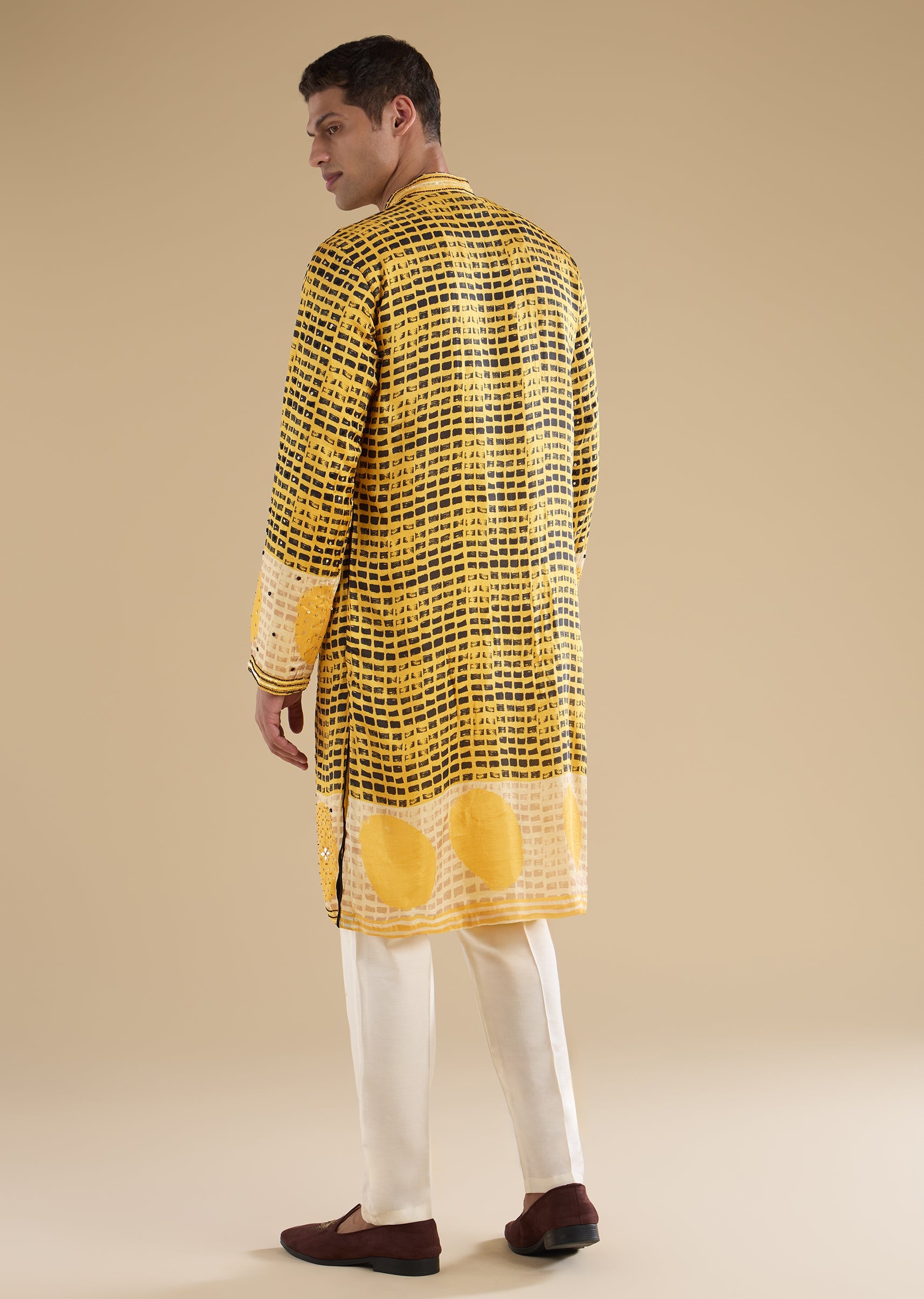 mustard-yellow-embroidered-rawsilk-kurta-set-sg323792-5 71443134-8e1c-419f-a66d-e9c5c49d609f