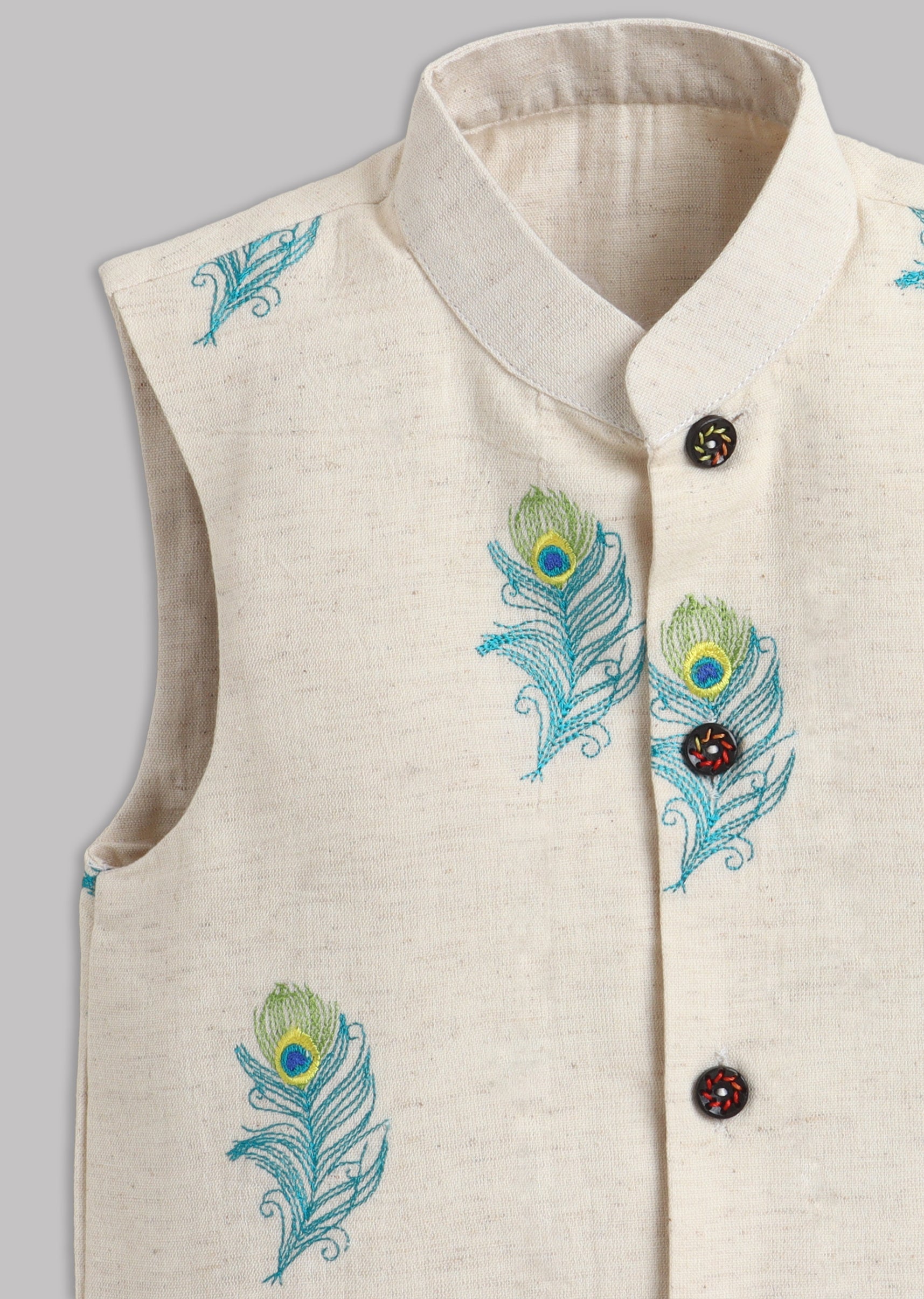 off-white-kurta-pant-set-with-peacock-feather-embroidered-jacket-sg392793-7 fc914d27-ec34-4fce-9ad6-17085c6483bf