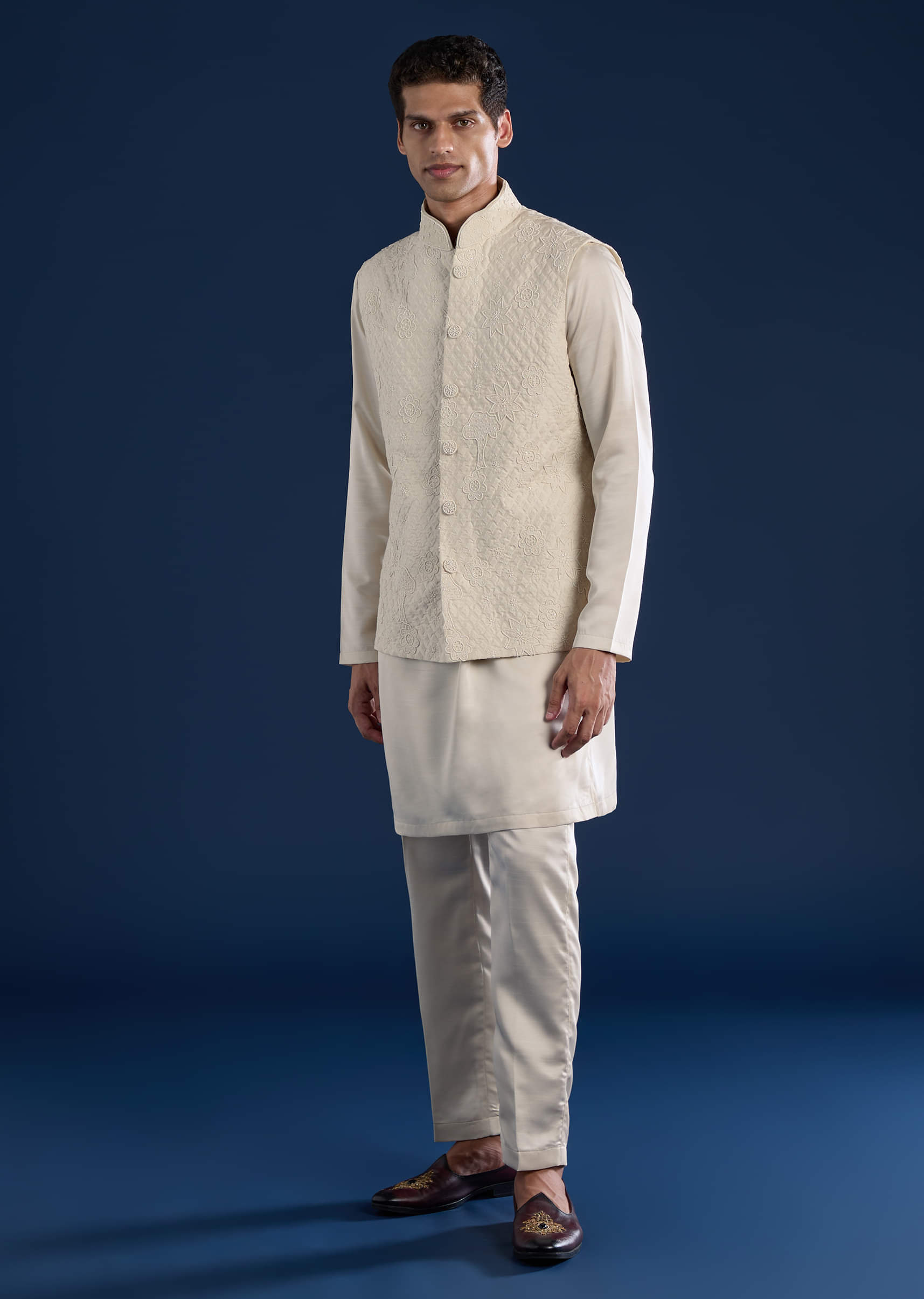 Buy Off White Silk Jacket Kurta Set with Moti Work | KALKI Fashion India