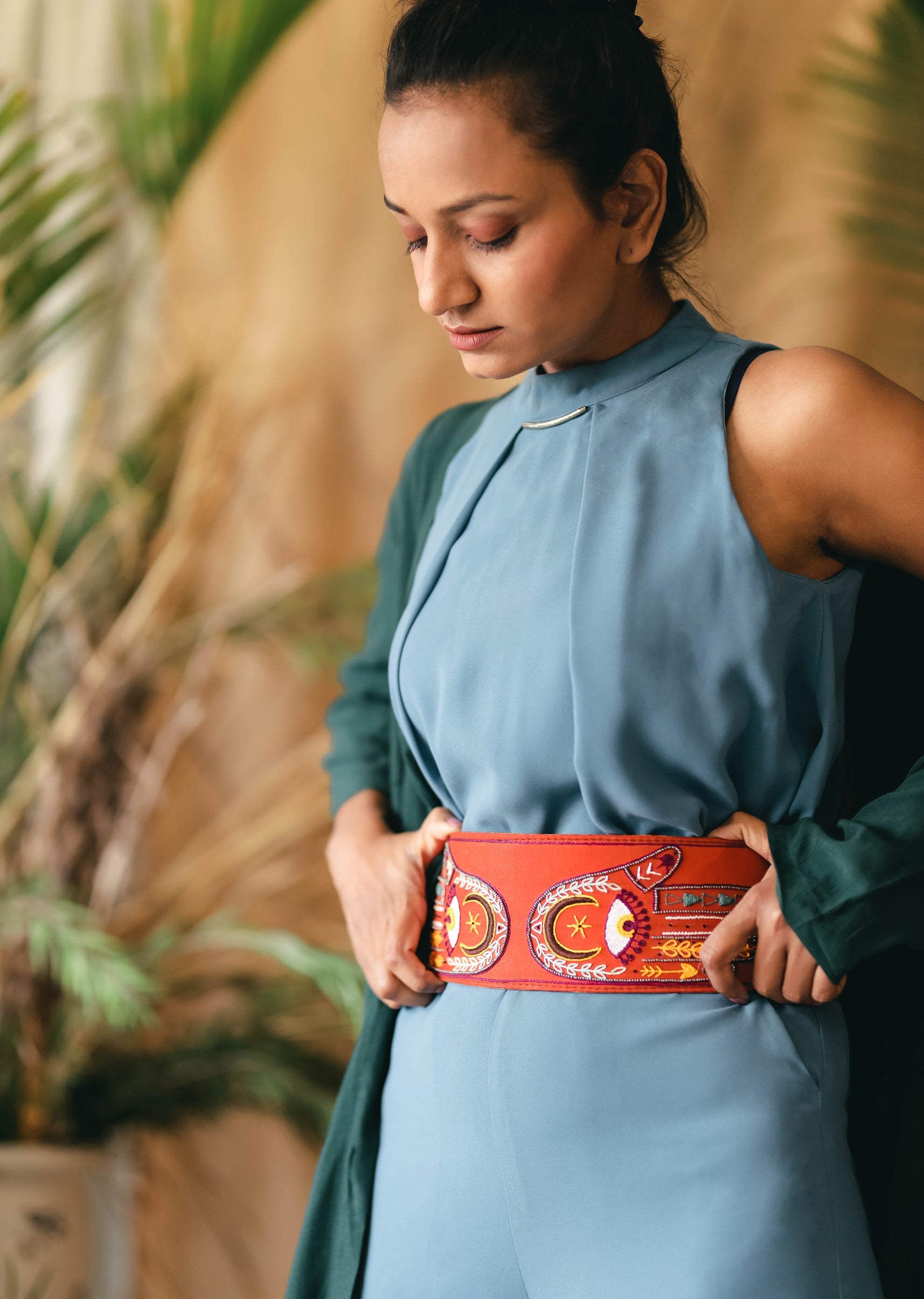 orange-and-white-embroidered-waist-belt-sg390883-5 55b6c26b-efde-4e5f-a286-0e030535cbf3