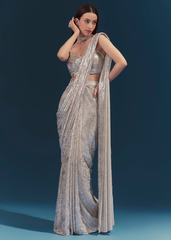 Oyster Ready Pleated Saree Set With Sweetheart Neckline