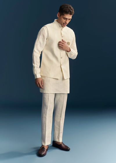 pastel-off-white-silk-kurta-jacket-set-with-minimal-thread-detail-sg367767-1 f4ff0f33-4493-4472-a89a-f15c01fae509