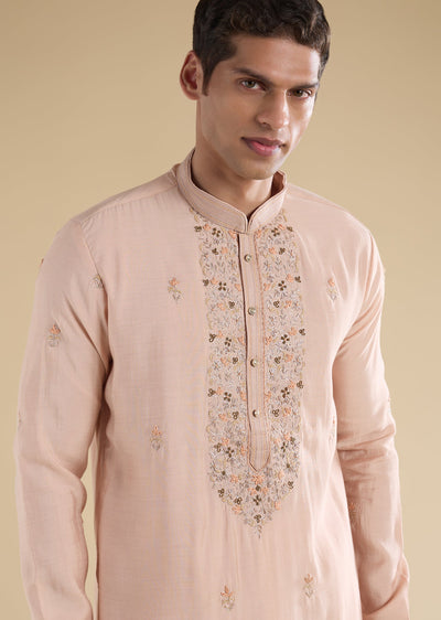 peach-minimal-kurta-set-sg382593-1 b03b46ab-0deb-496b-8db1-e095c66f9d64