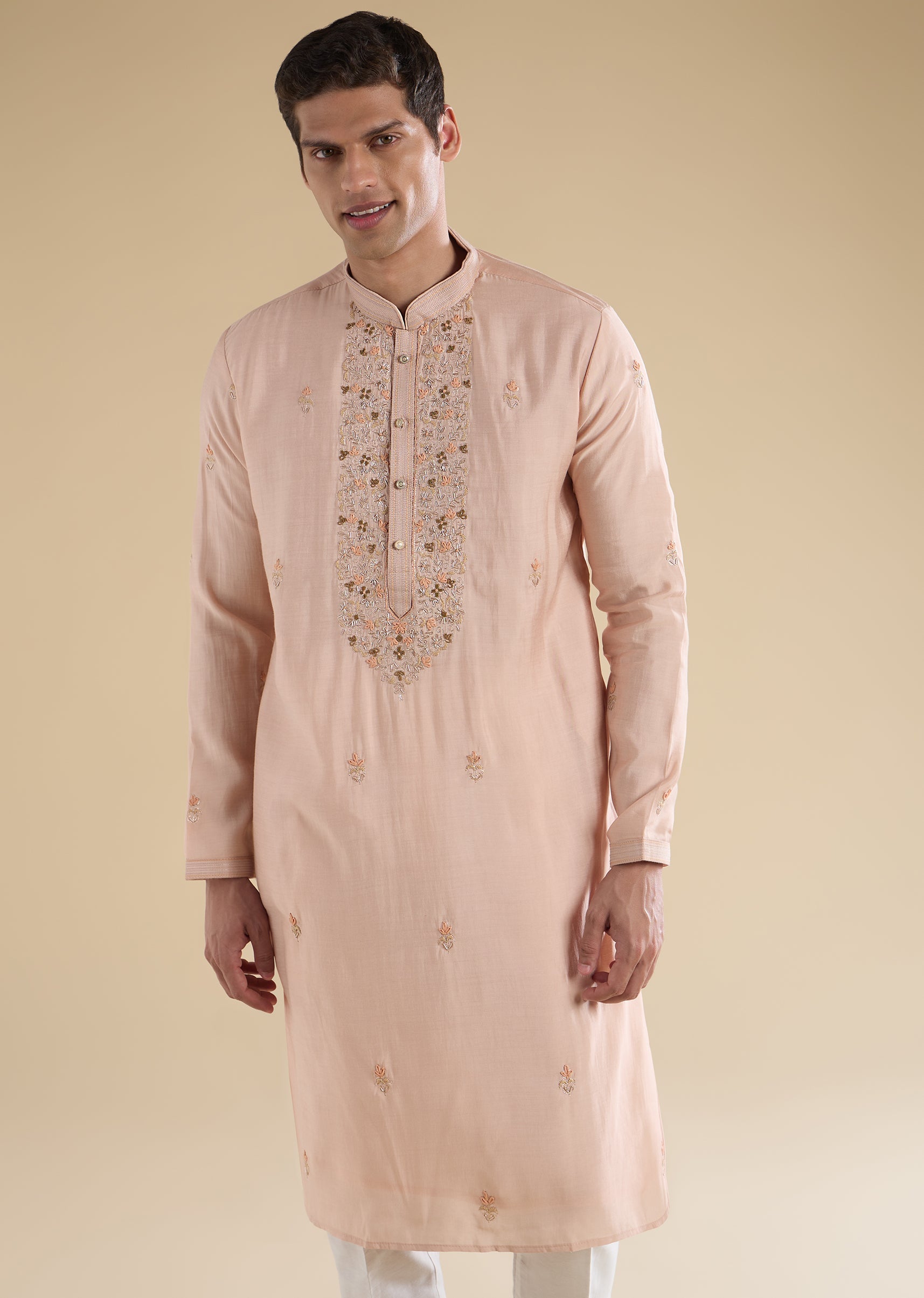 peach-minimal-kurta-set-sg382593-3 f6eb2f46-977a-4c83-939c-6fd118dd83a5