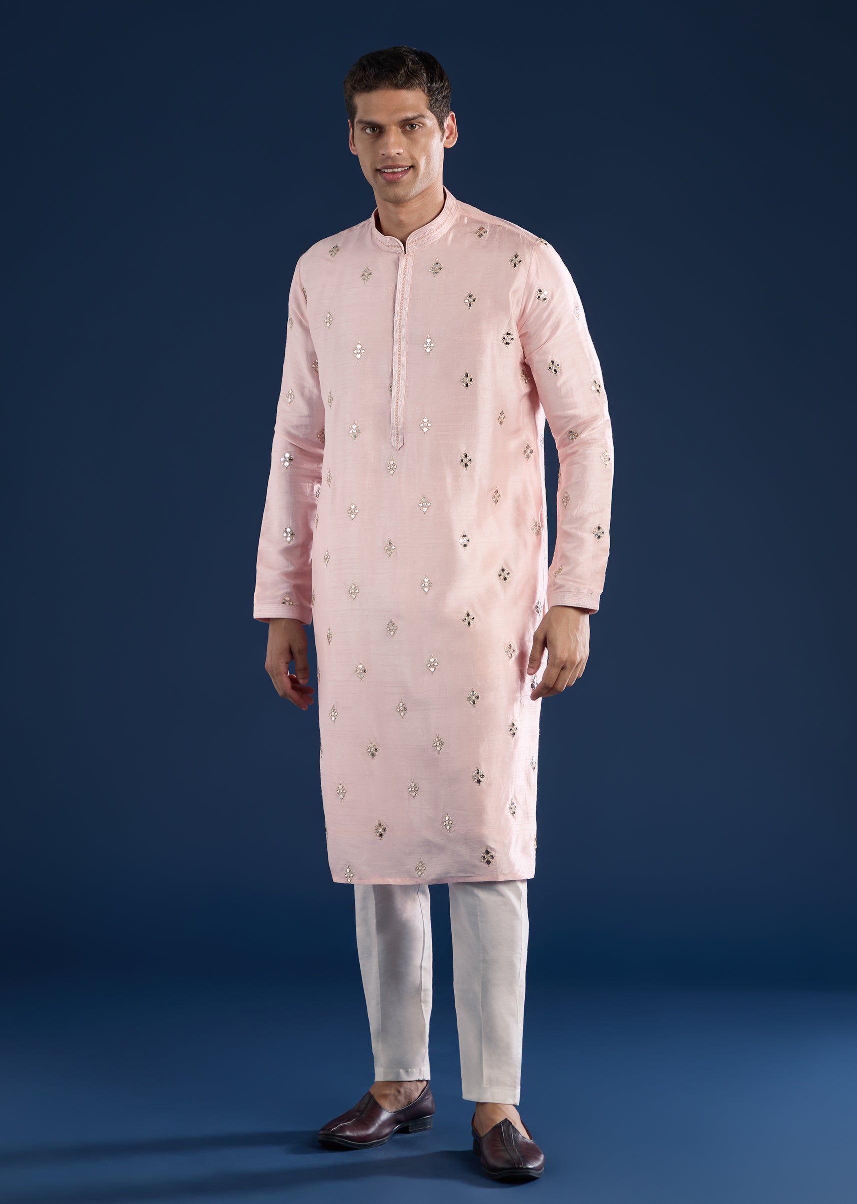 pink-embellished-kurta-set-sg369745-1 00cfc8f0-8bec-4275-a566-da3e0c287900
