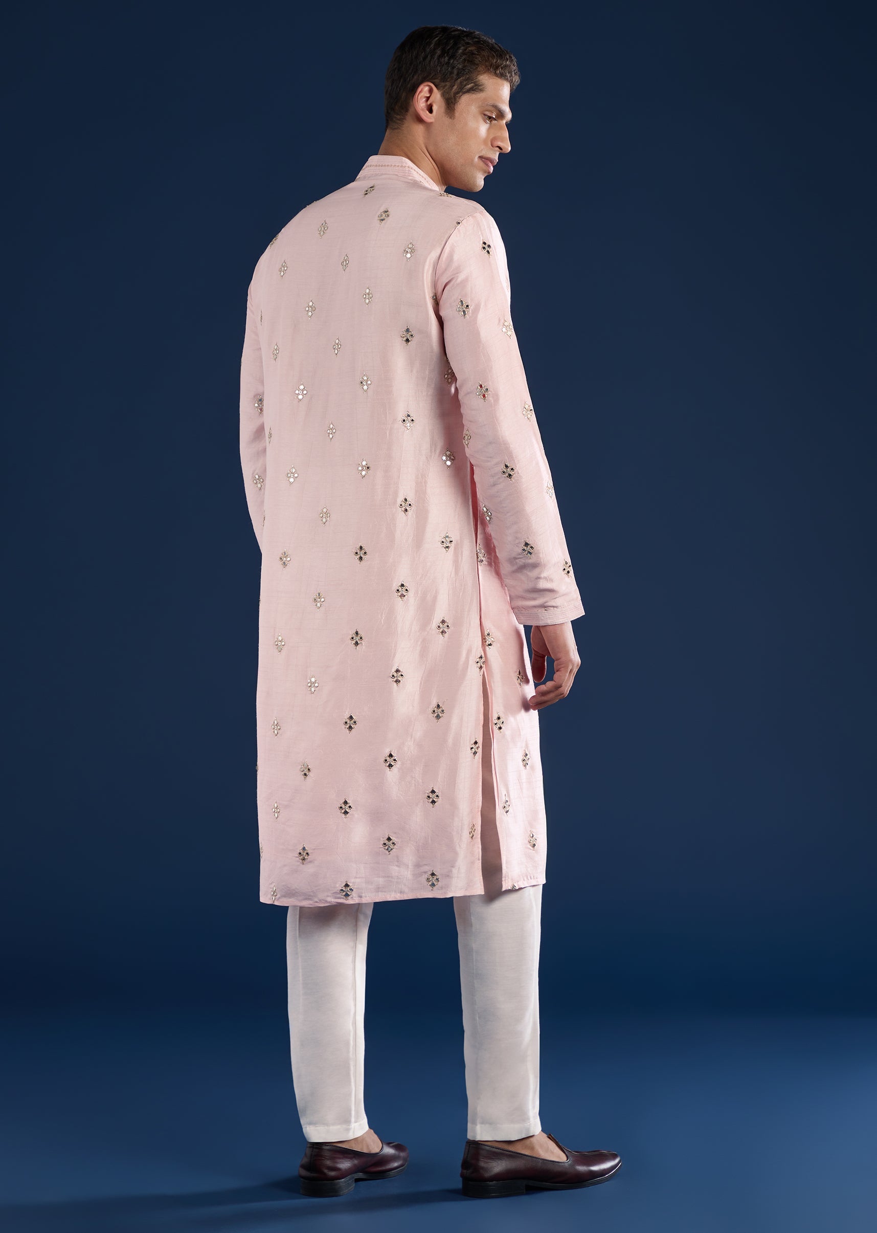 pink-embellished-kurta-set-sg369745-5 0a0bf0d0-5dfd-4cde-82f0-b371a36fafd1