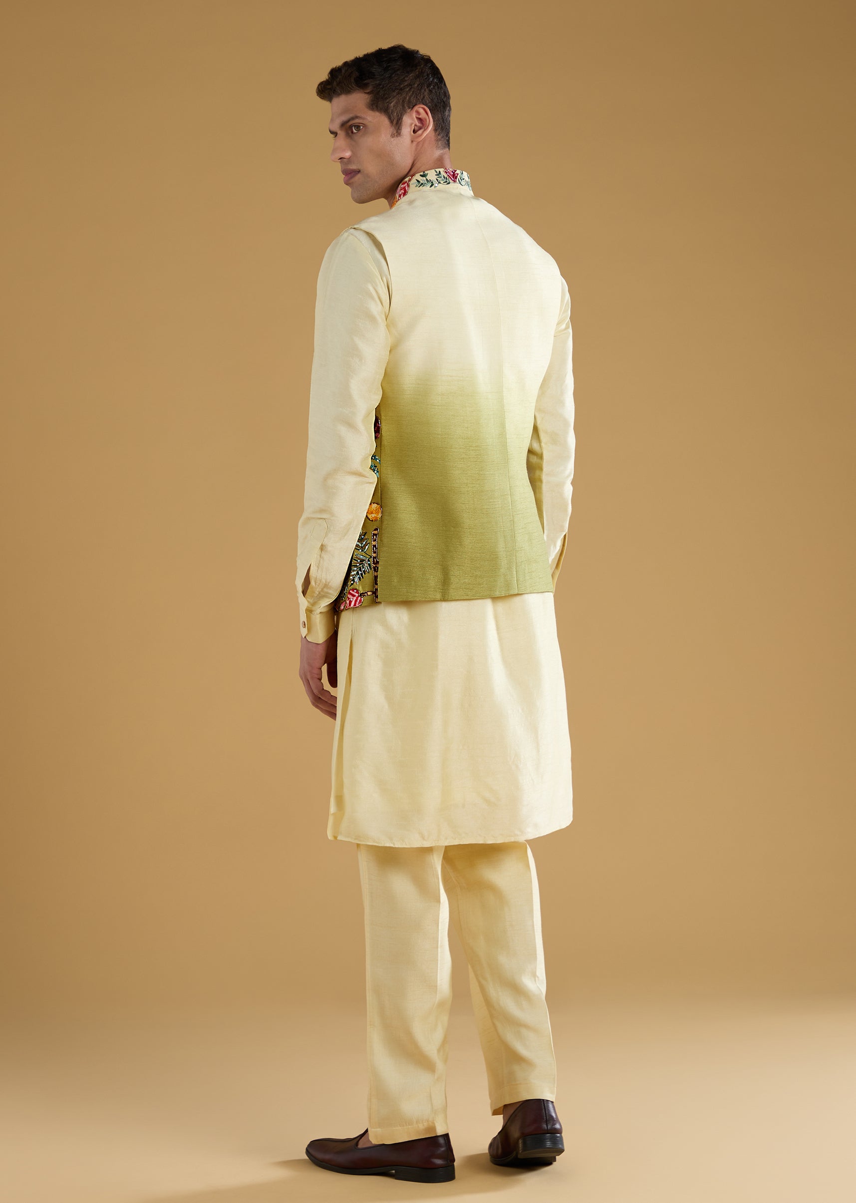 pista-green-thread-embroidered-jacket-and-kurta-set-sg366487-5 668b4a65-b089-421f-8e52-9ccf45bbef72