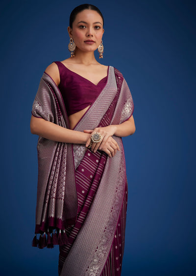 purple dola silk saree with zari woven floral-sg276486 10
