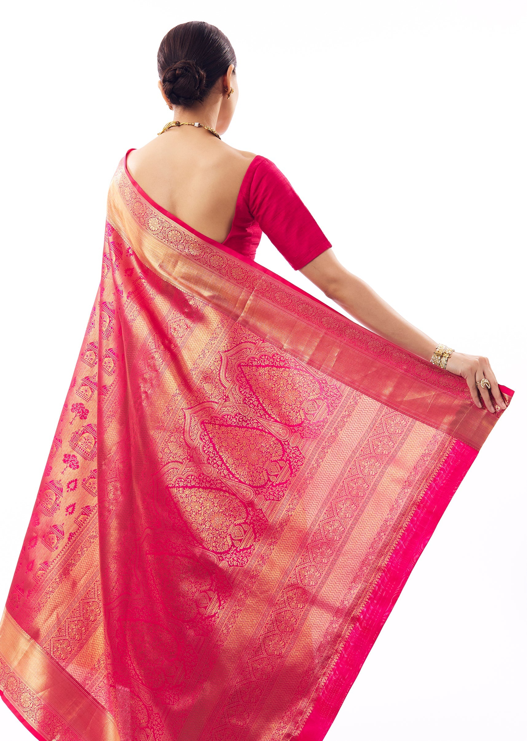 rani-pink-silk-woven-saree-with-golden-zari-temple-motifs-sg336359-6 b26b2e8b-9662-40e4-a77b-4d02743f5583