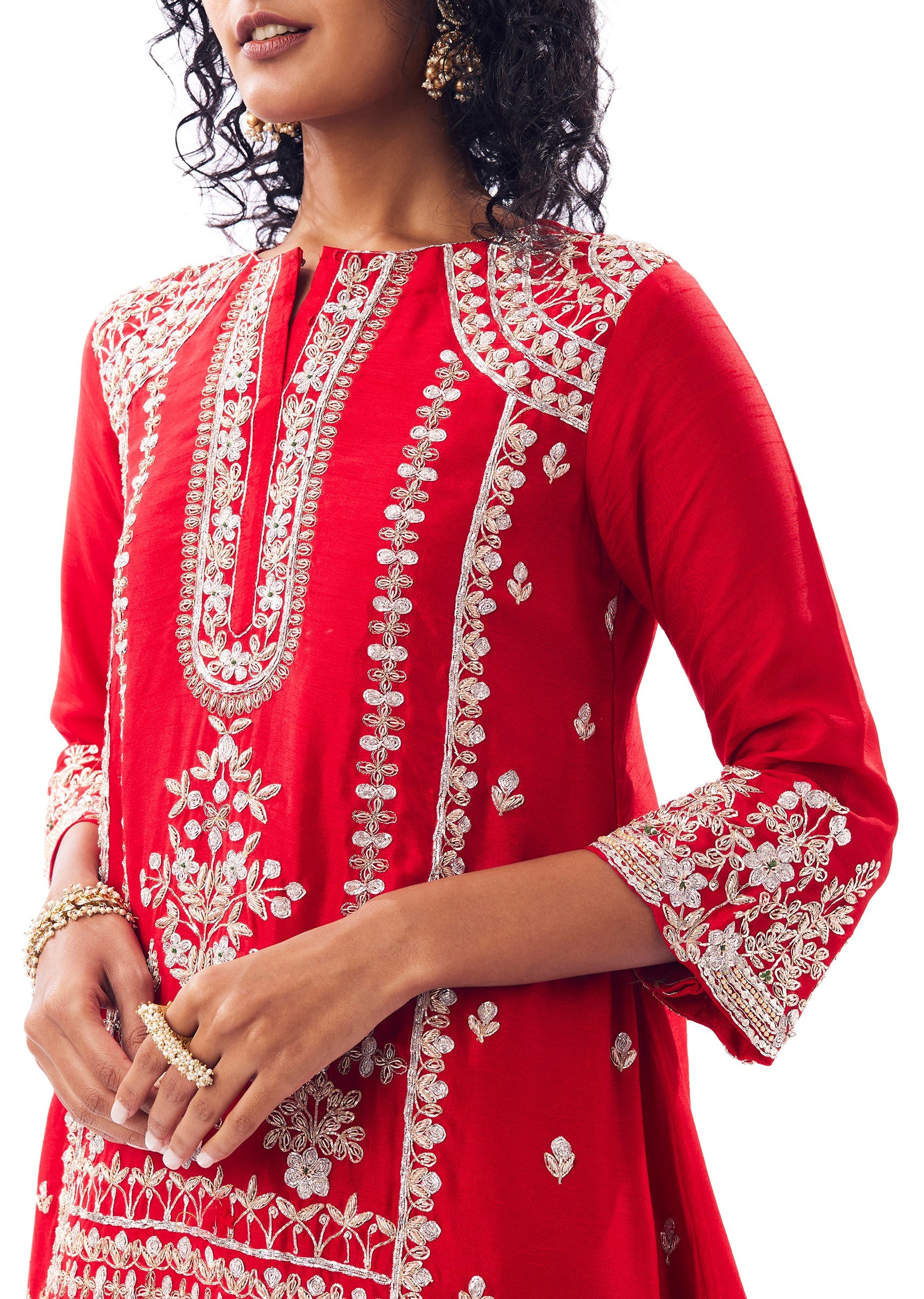 red-coord-set-with-zardosi-gotta-detailing-sg383624-2 8081eb57-702e-429c-b006-3cfbbbc058e2