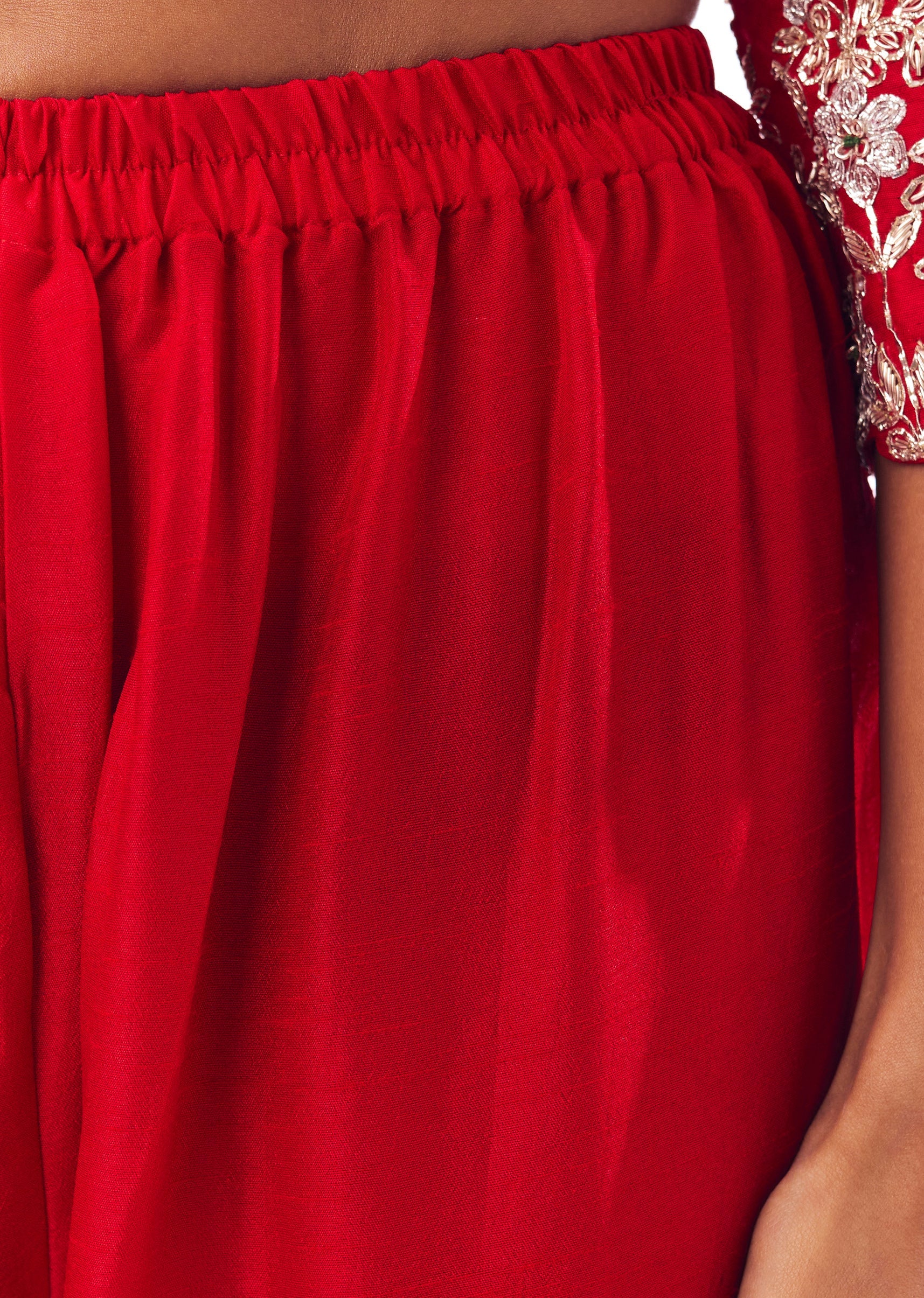 red-coord-set-with-zardosi-gotta-detailing-sg383624-6 13362c90-75ec-4b77-9df4-d215367cd2a2