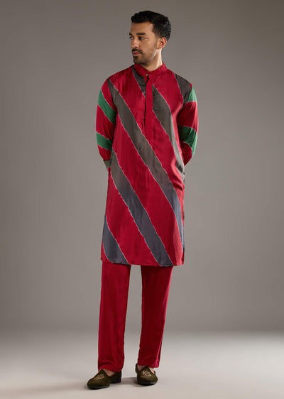 red-modal-kurta-set-for-men-with-hand-dyed-leheriya-print-sg349629-1