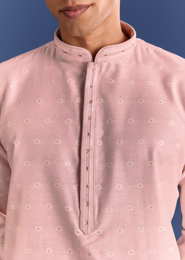 Peach Banaras Jacquard Kurta Set With Butti Print