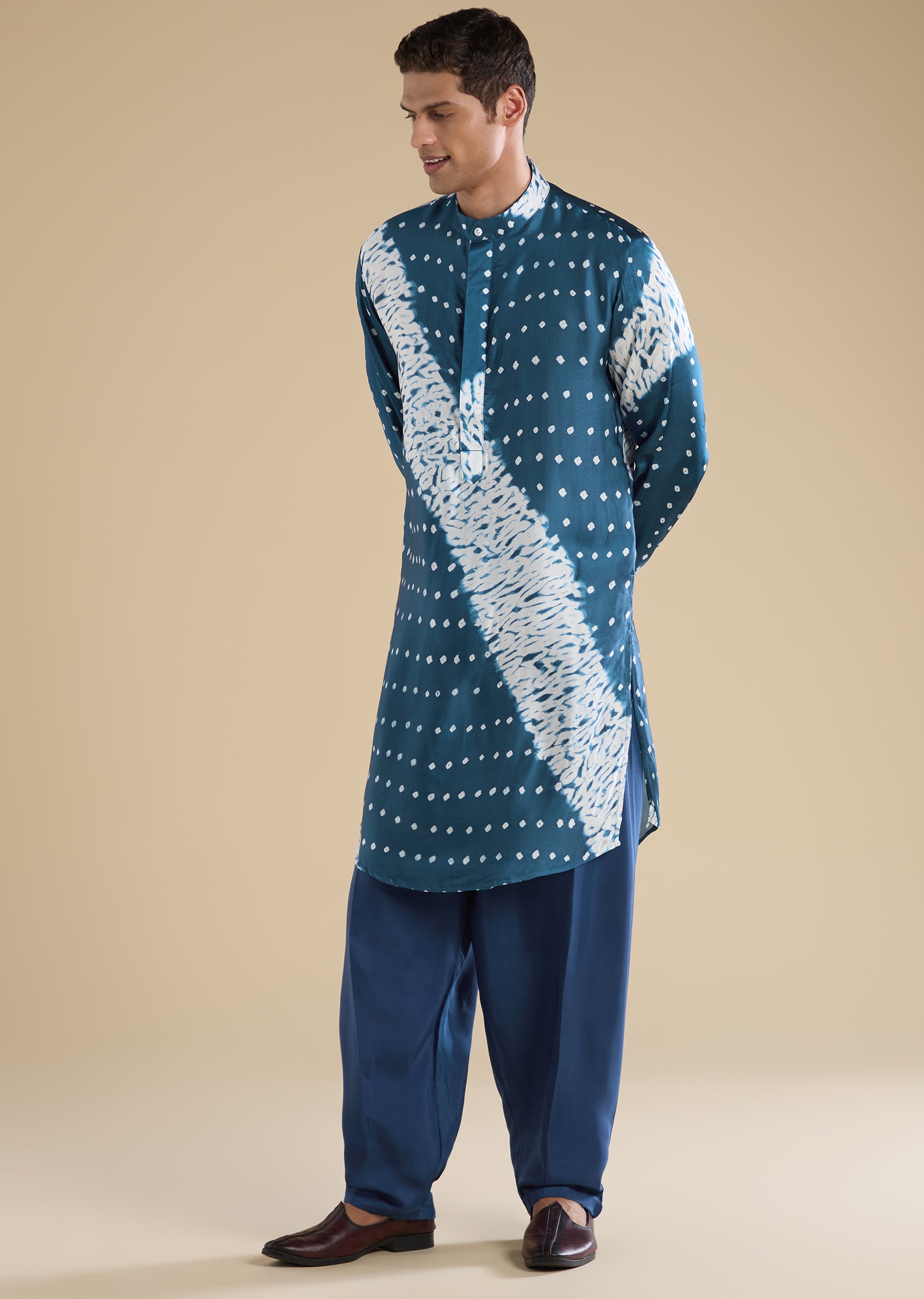 teal-blue-shibori- -bandhani-kurta-set-sg369946-3 e8979d01-5399-4b24-8d4d-ab9b7d39393a