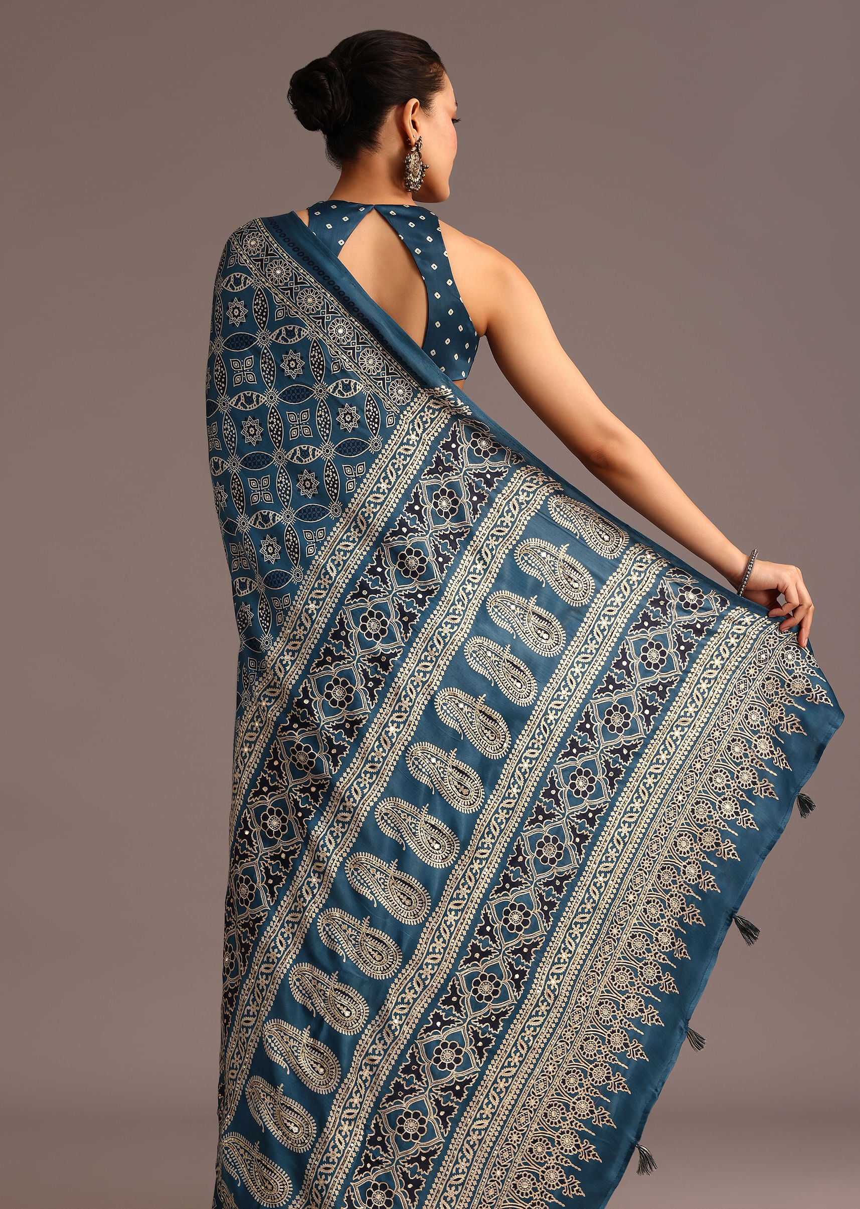 teal-satin-ajrakh-print-saree-with-mirror-embellished-border-and-pallu-sg257826 4