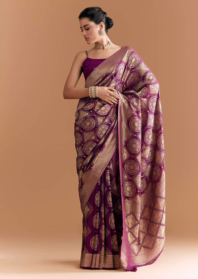 wine-khadhi-georgette-saree-with-geometric-motifs-in-zari-work-sg346191-1