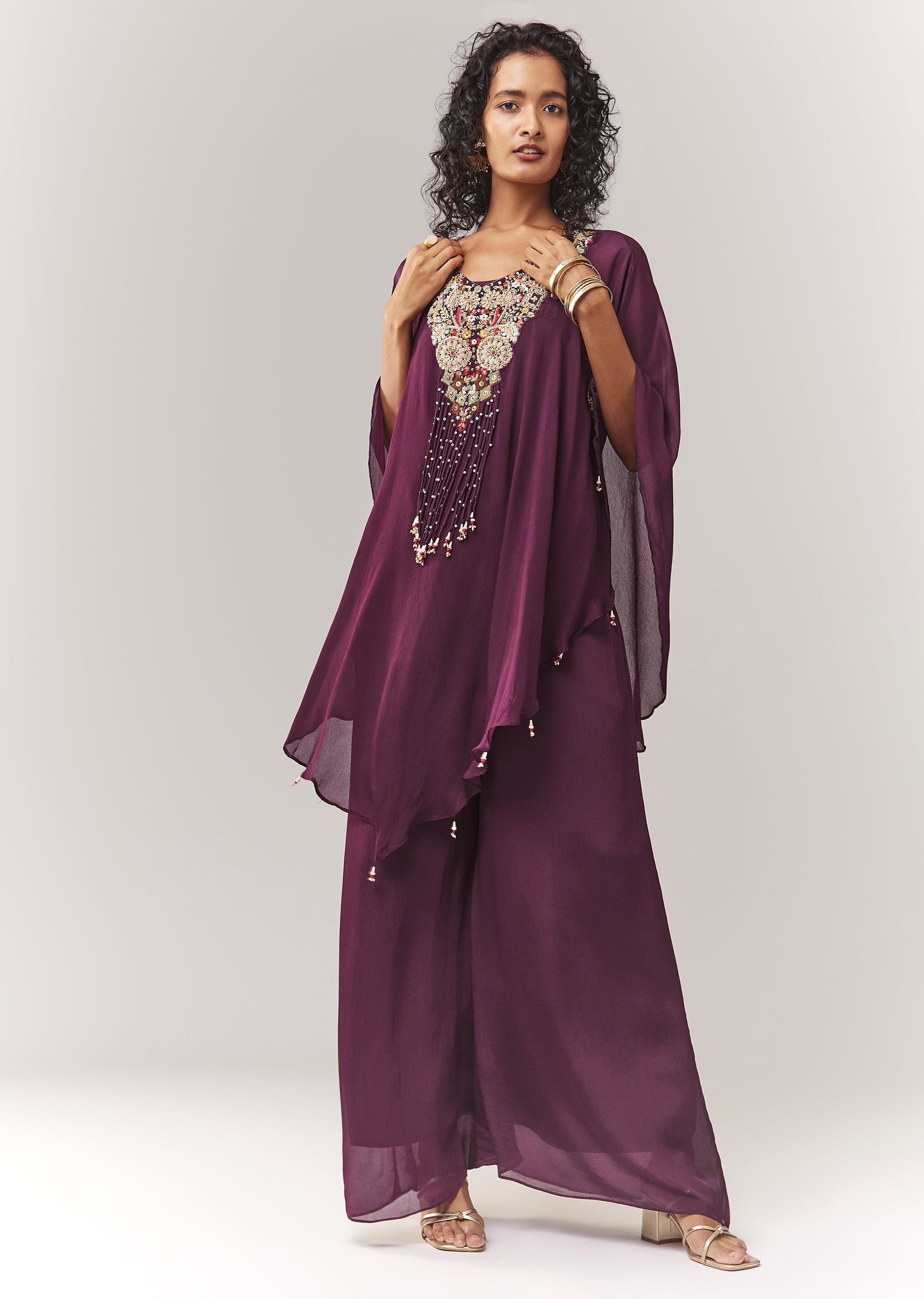 wine-thread-work-cape-set-with-palazzo-sg382295-1 73879903-d2c0-4566-a4c3-b2d28b2b2200