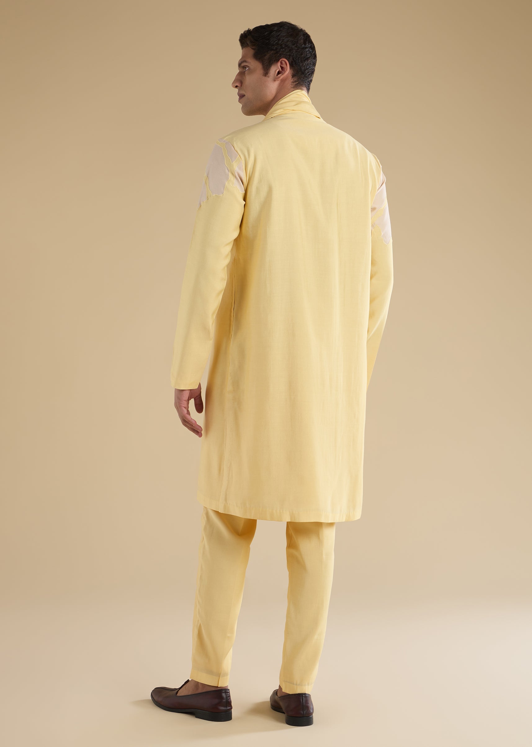 yellow-applique-kurta-set-with-dupatta-sg369068-5 07efa047-727b-42ec-92e6-ed6eb6761ca9