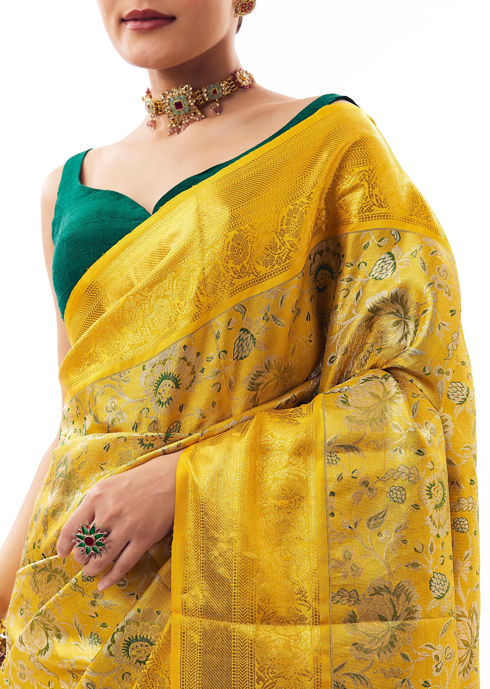 yellow-gold-south-silk-woven-saree-with-floral-weave-sg255342-2 6dd98738-40a5-426b-85d3-8b287296f210