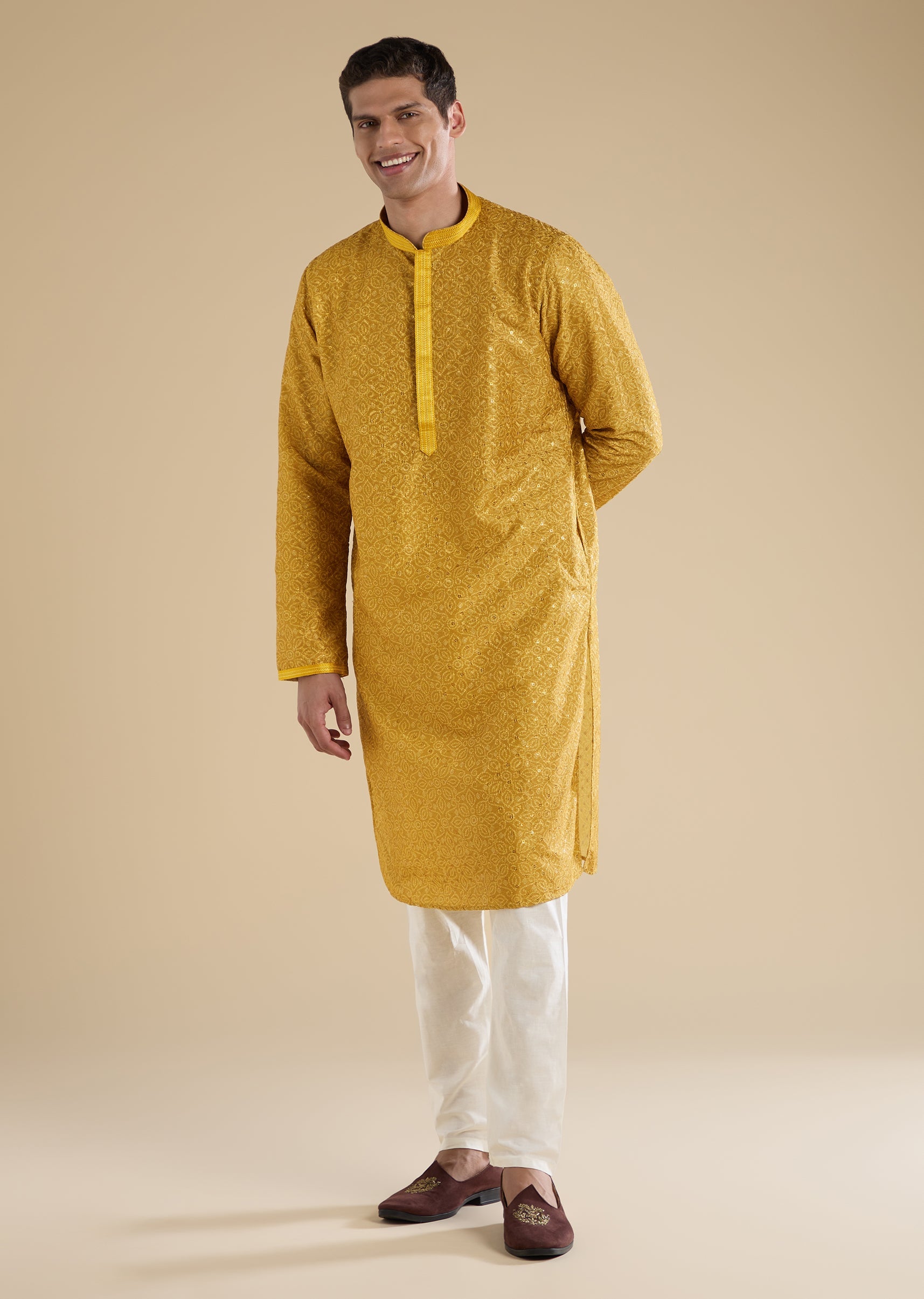 yellow-kurta-set-for-men-sg370484-3 e2ecd042-9ac1-4279-a89a-3b28ef245aac