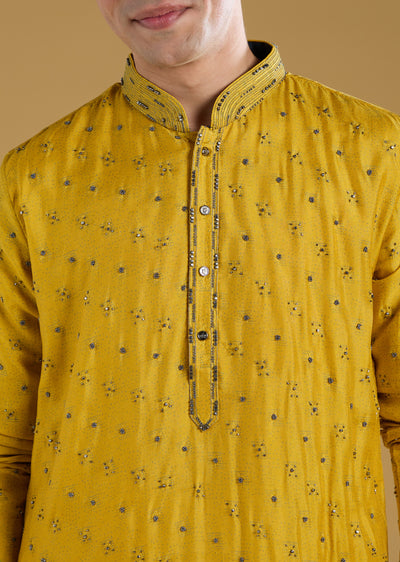 yellow-mens-kurta-set-with-thread-and-beads-work-sg323655-1 168880d7-ac12-4268-87de-58e172586847