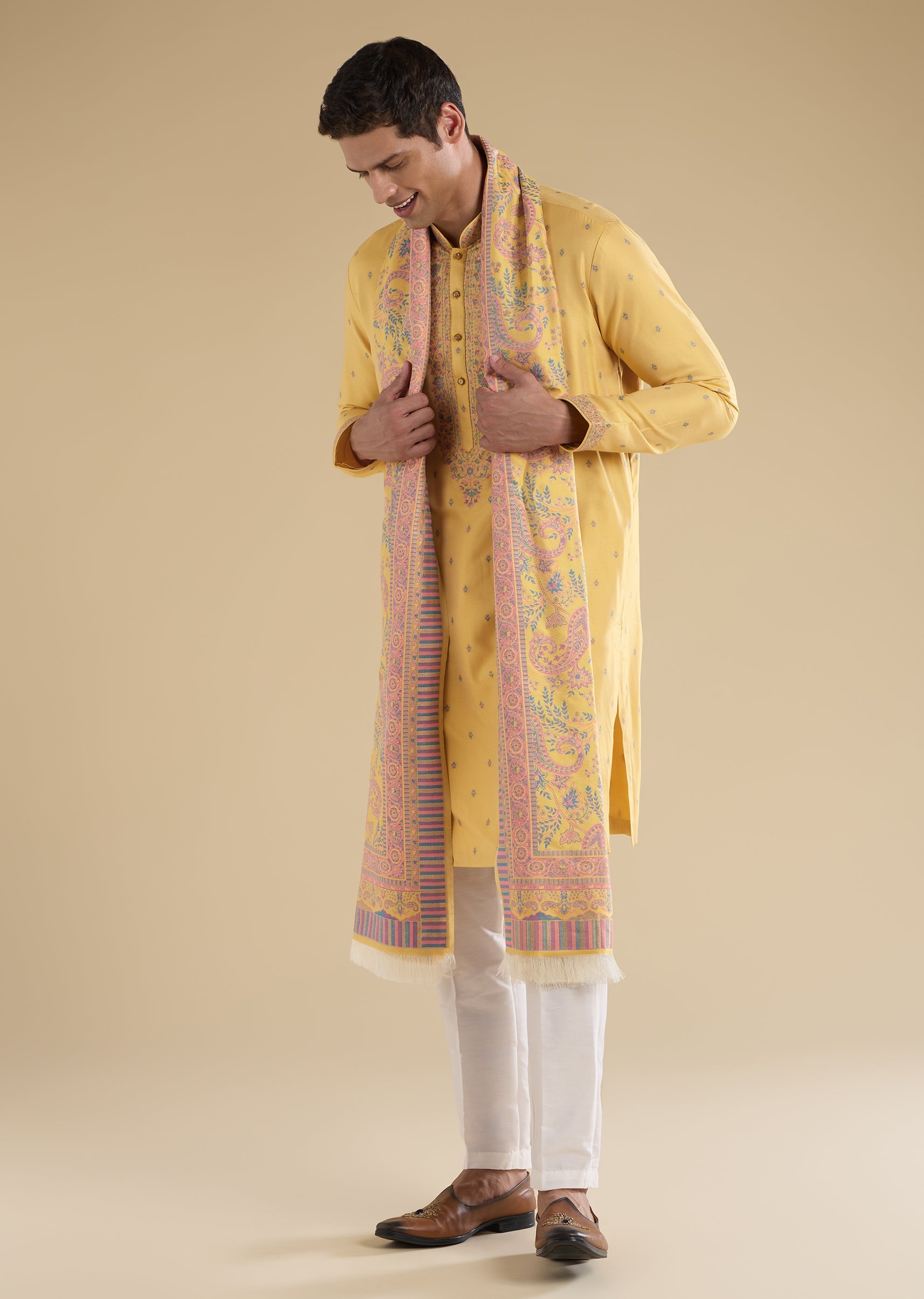yellow-printed-kurta-set-with-dupatta-sg332556-3 cd9c6005-4887-4715-b476-f006fc668585