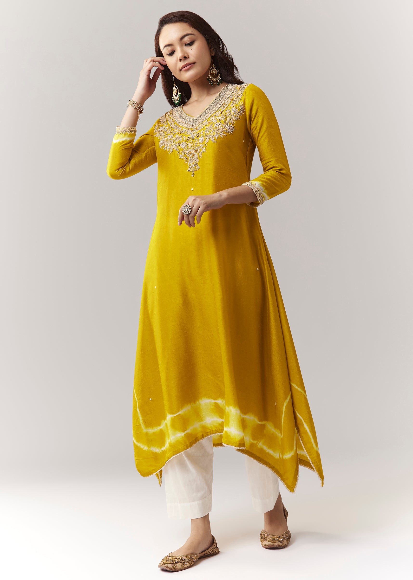 yellow-zardosi-kurta-straight-pant-coord-with-leheriya-border-sg383518-1 1f84dace-05e2-4156-94ab-40106decad87